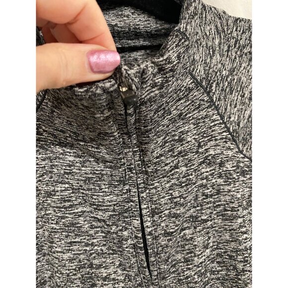 Athleta Running Wild Half Zip Gray Black‎ Long Sleeve Shirt Size M - Picture 3 of 8